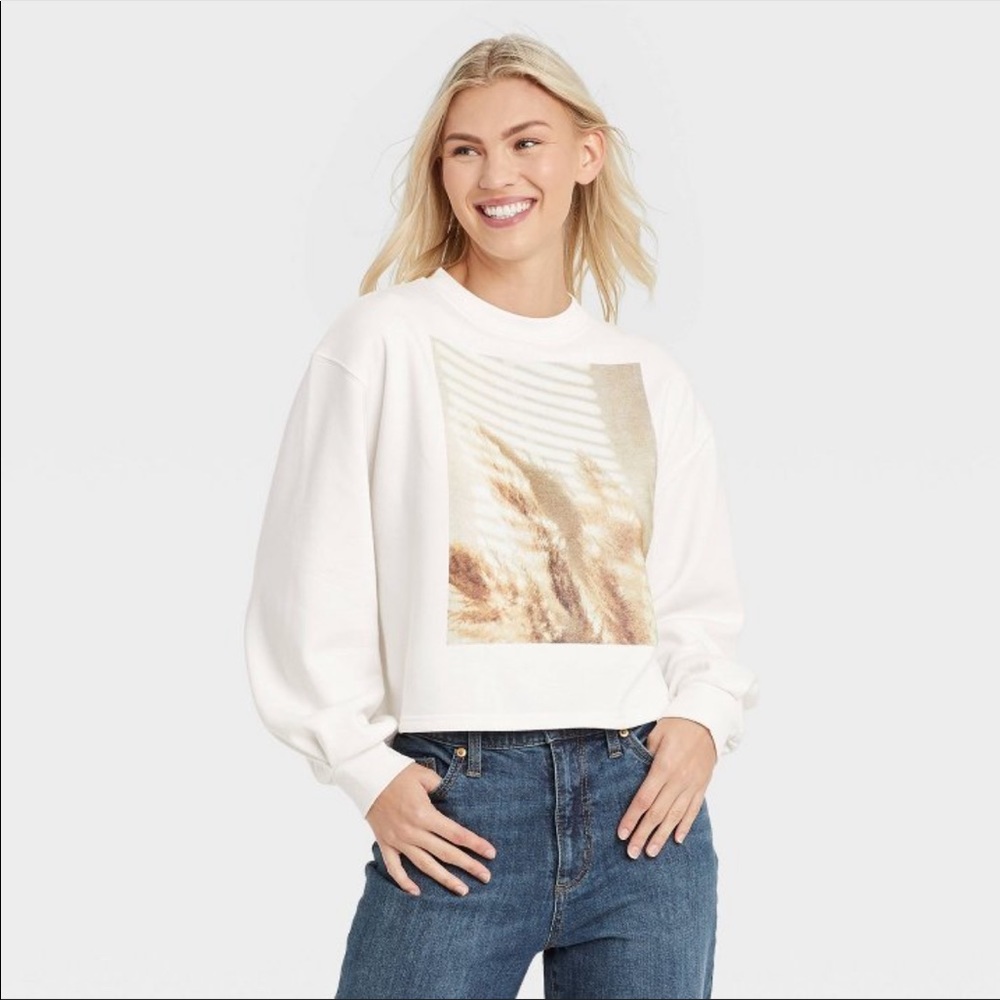 ✨3/$15✨ Graphic Fleece Sweatshirt